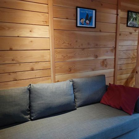 Gite Le Petit Muscat A Эгишем Экстерьер фото